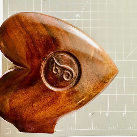 Vintage Wood Heart Box Initial T - Picture 14 of 17